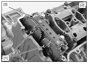 Cylinder head/valves