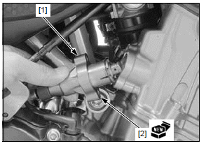 Cylinder head/valves