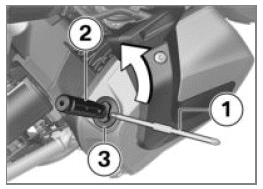 Topping up the engine oil