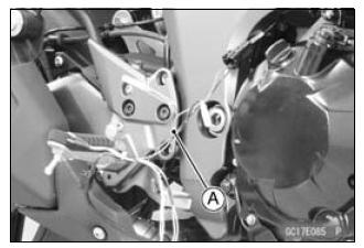 Oxygen Sensor Heater (Service Code 67, Equipped Models)