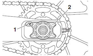 Drive chain slack